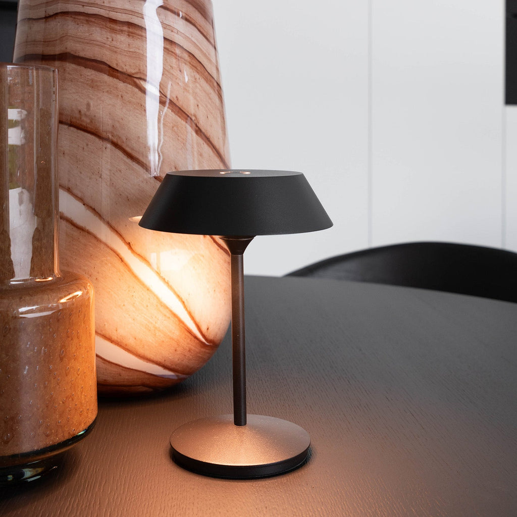 Lampe de Table Noire Balto | Lumière Moderne et Élégante pour Intérieurs Chic | Valuna