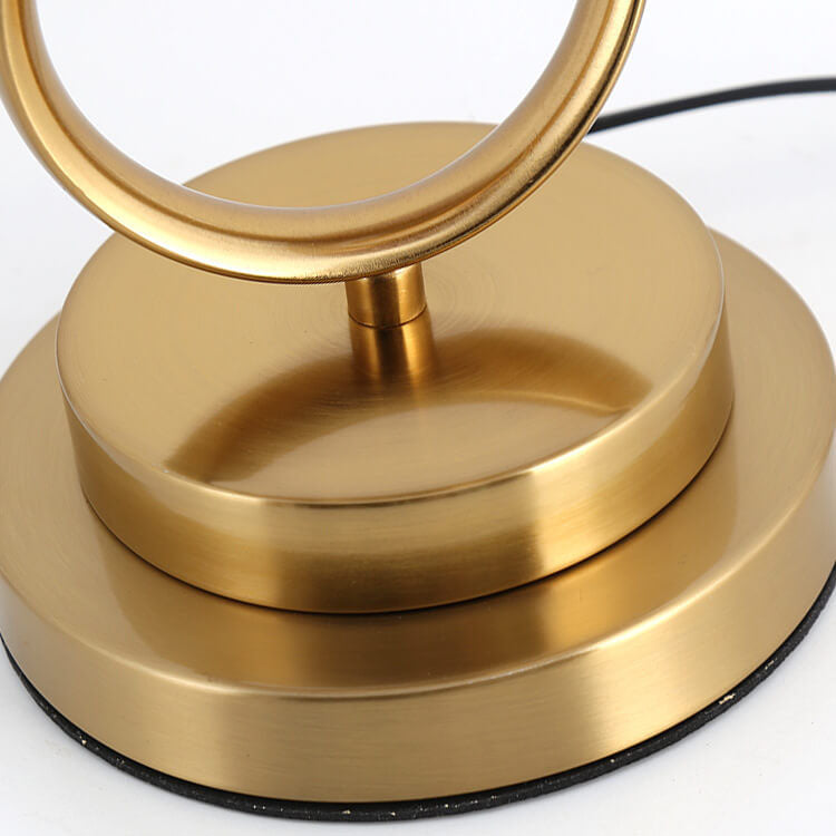 LuxeLite | Lampe De Table Moderne Légère Avec Anneau En Tissu Rouge | Valuna