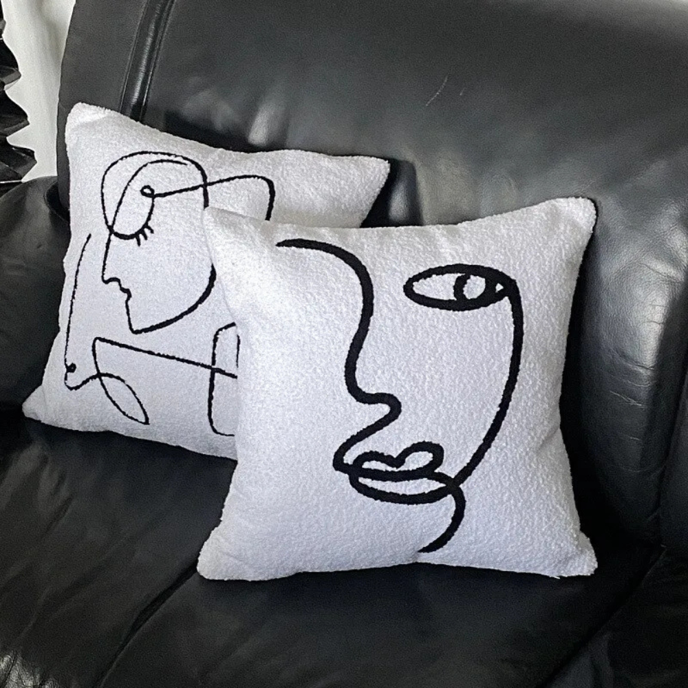 FaceArtCushion | Housse de Coussin Art Visage Abstrait – Déco Moderne & Élégante | Valuna