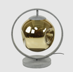 Lampe de Table en Verre Coloré avec Structure Métallique – Valuna