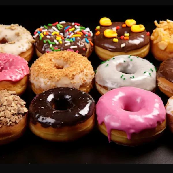 Machine à Donuts Électrique 6 Moules Anti‑adhésive | Cuisson Rapide et Ludique | Valuna