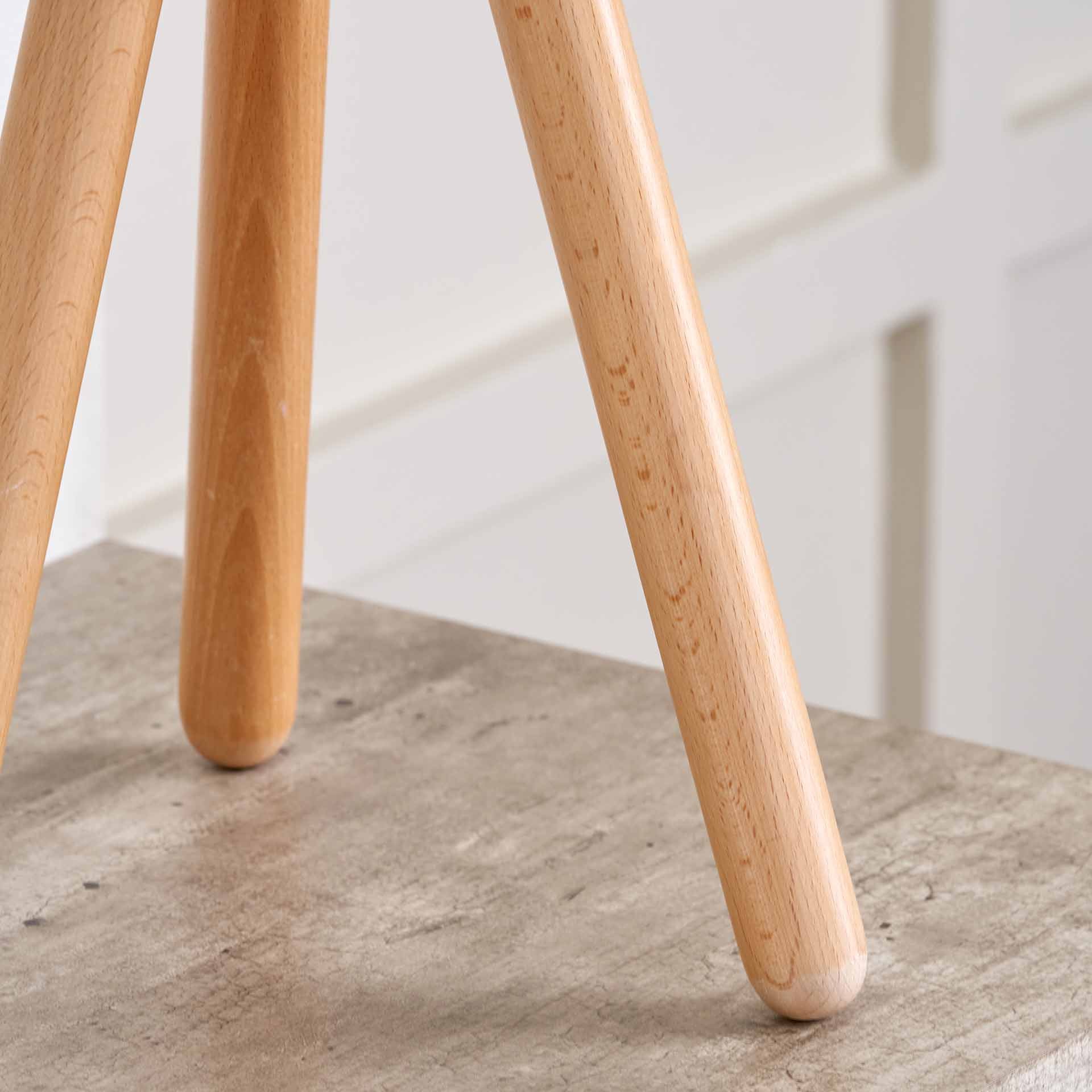 Hemsby | Lampe de Table Tripode en Bois Naturel – Design Scandinave & Ambiance Chaleureuse | Valuna