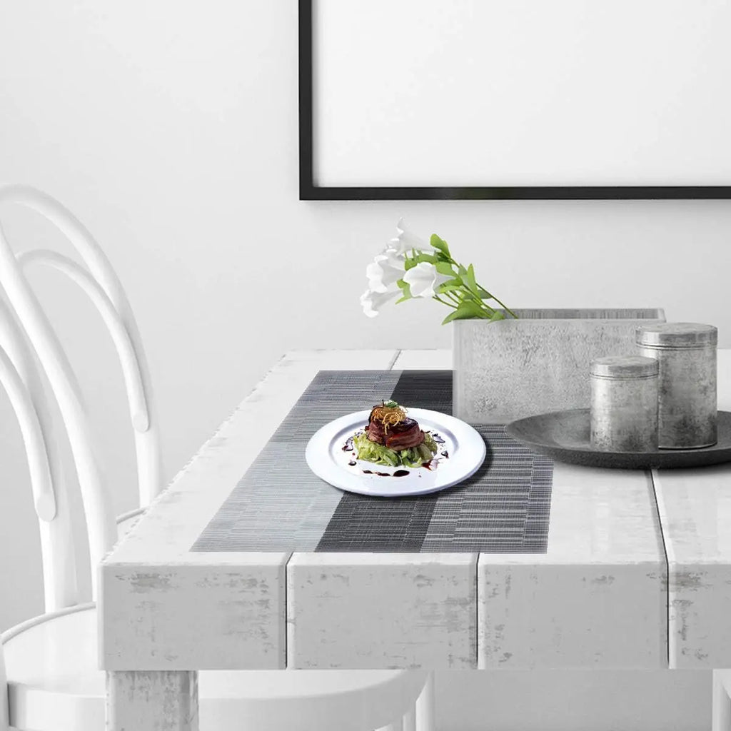 SturdyWoven | Sets De Table Lavables De Haute Qualité – Durables Et Élégants Pour Toutes Les Tables | Valuna