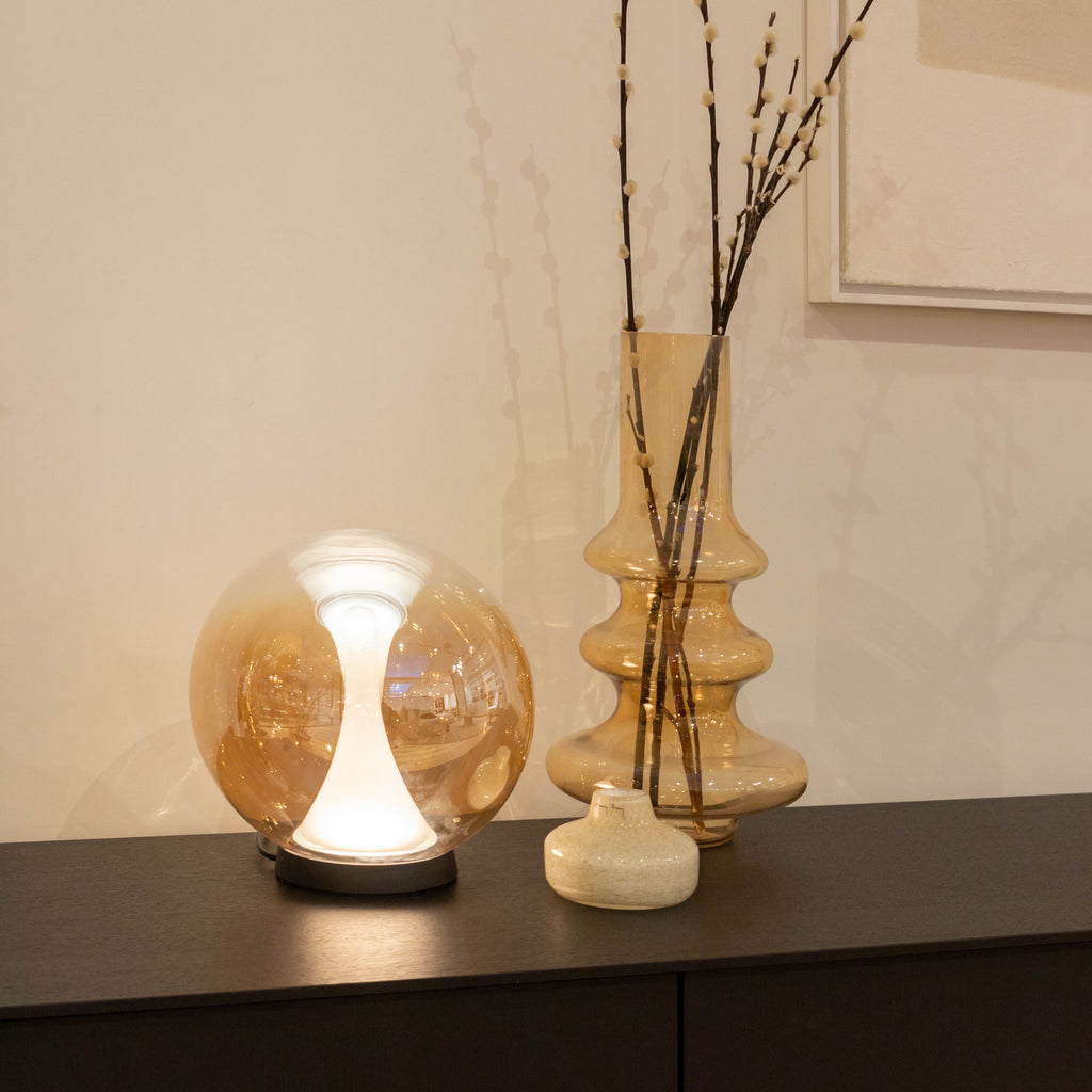 Lampe de Table Nobus | Éclairage Moderne et Élégant pour Espaces Ambiants | Valuna