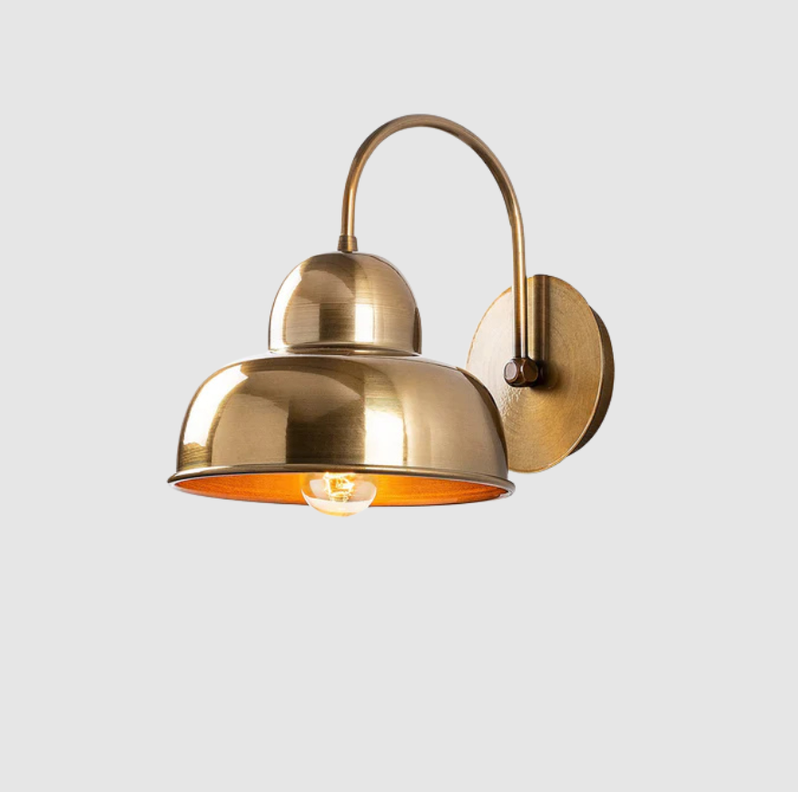 Applique Murale Allure en Métal Doré | Accent Glamour Sophistiqué | Valuna