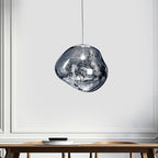 ModernSuspense | Lampe Suspendue Irrégulière Verre Argent/Rouge – 1 Lumière Salle à Manger | Valuna