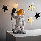 Lampe de Table Astronaute | Éclairage Cosmique et Déco Stylée | Valuna