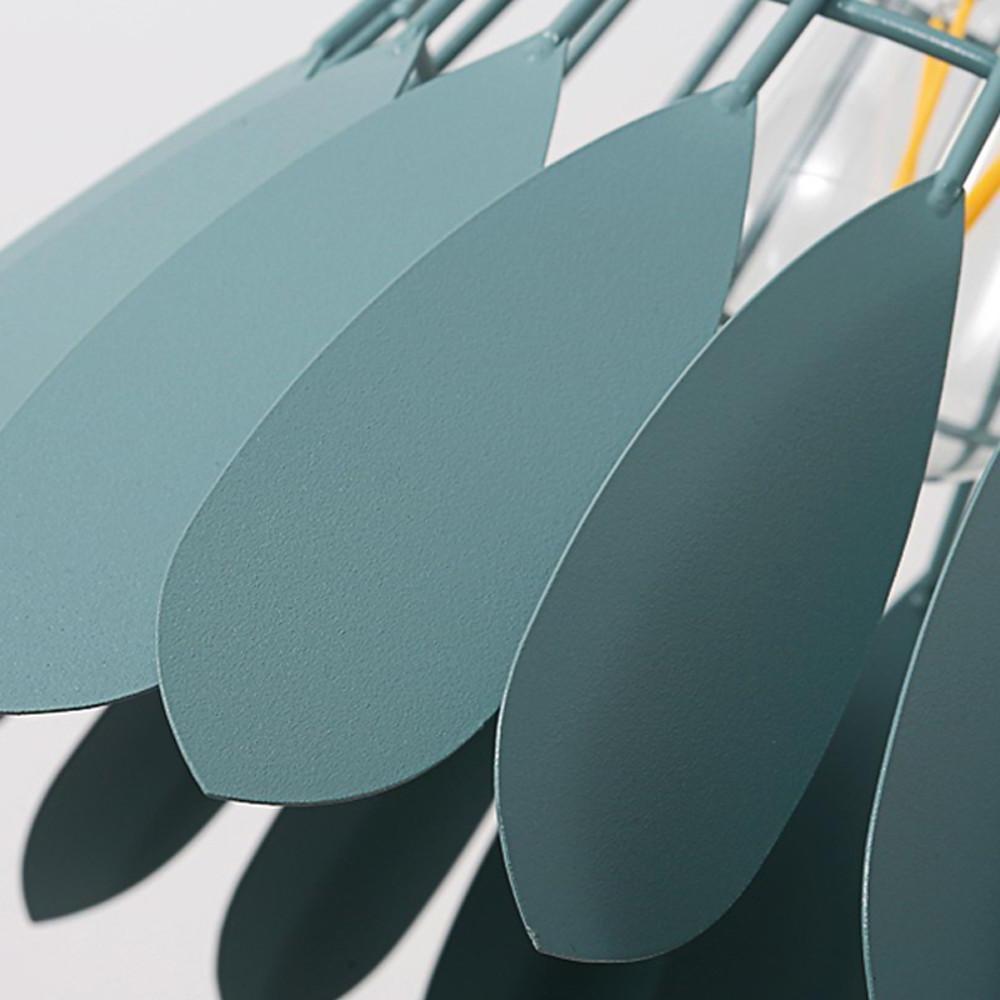 AeroLume | Lampe de Plafond Artistique en Plumes – Éclairage Élégant et Décoratif | Valuna