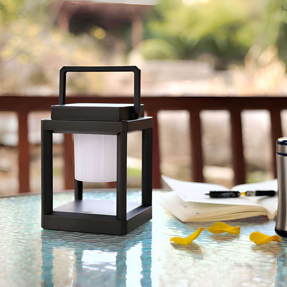 BlackQuad Lanterne | Sol & USB Rechargeable Éclairage de Jardin - Lampe Solaire Portable pour le Jardin | Valuna