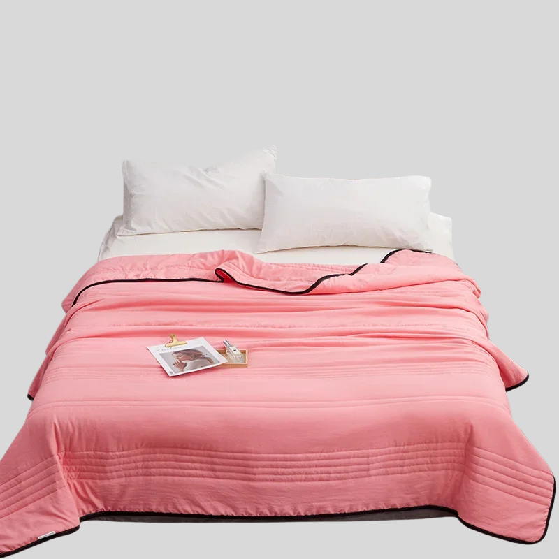 BreezeStripe | Couette D’Été Légère Et Climatisée Pour Voyage | Valuna