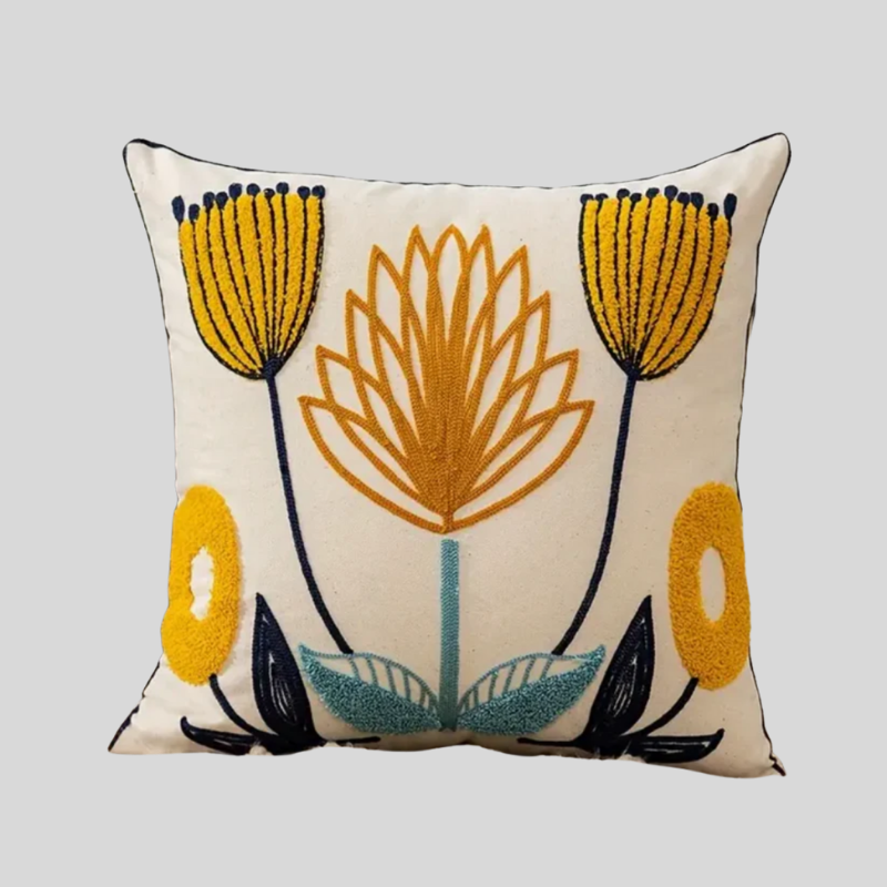 Fleurs Brodées | Coussin Décoratif Élégant | Valuna