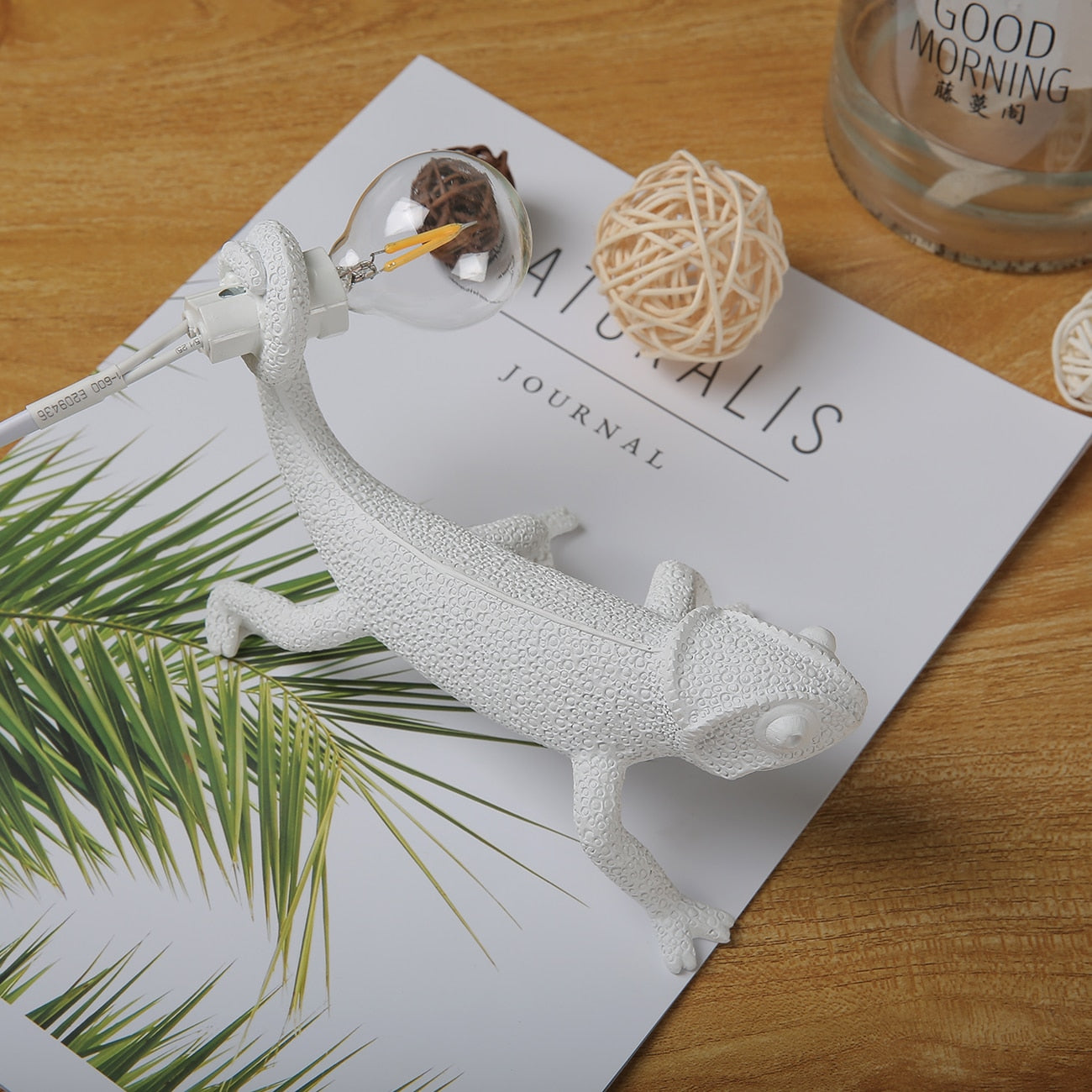 Lampe | de Table Moderne à Quatre Pieds en Résine Naturelle | Valuna