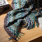 AcrylZagPlaid | Couverture en Polaire Boho Légère – Tricotée à la Main avec Pompons | Valuna