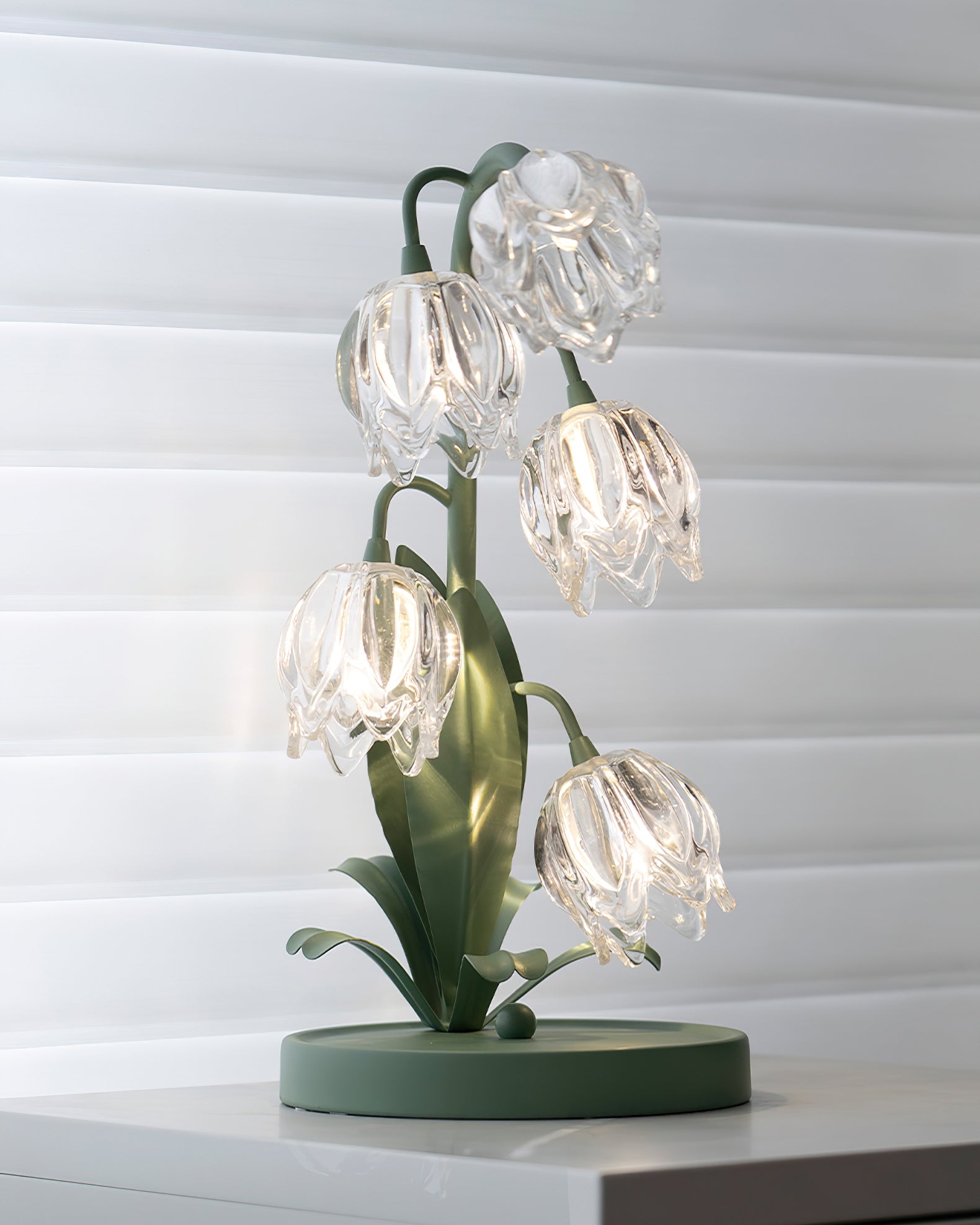 Pétale Verre | Lampe De Table Verte En Verre Sculpté | Valuna