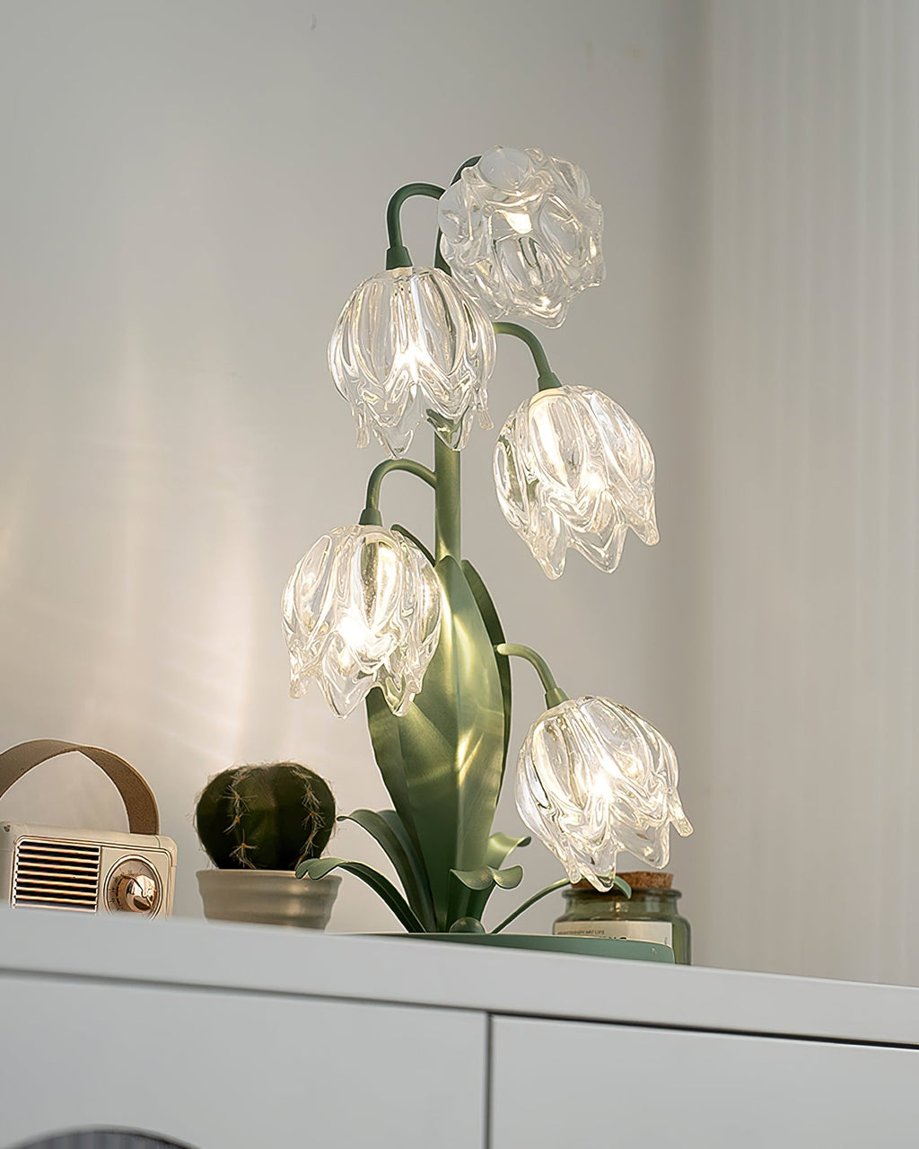 Pétale Verre | Lampe De Table Verte En Verre Sculpté | Valuna