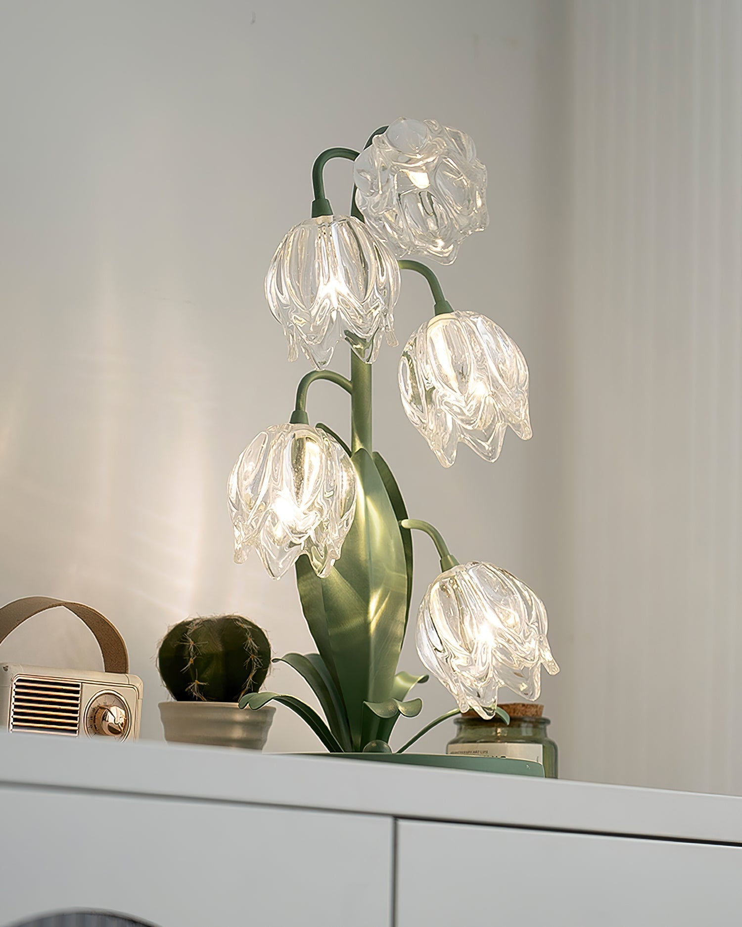 Pétale Verre | Lampe De Table Verte En Verre Sculpté | Valuna