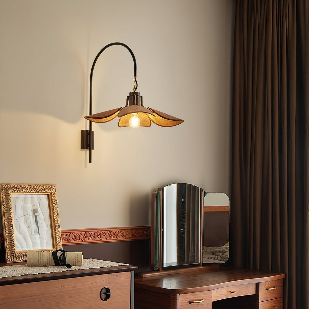 Petal Bloom | Applique Murale Élégante En Forme De Pétales | Valuna