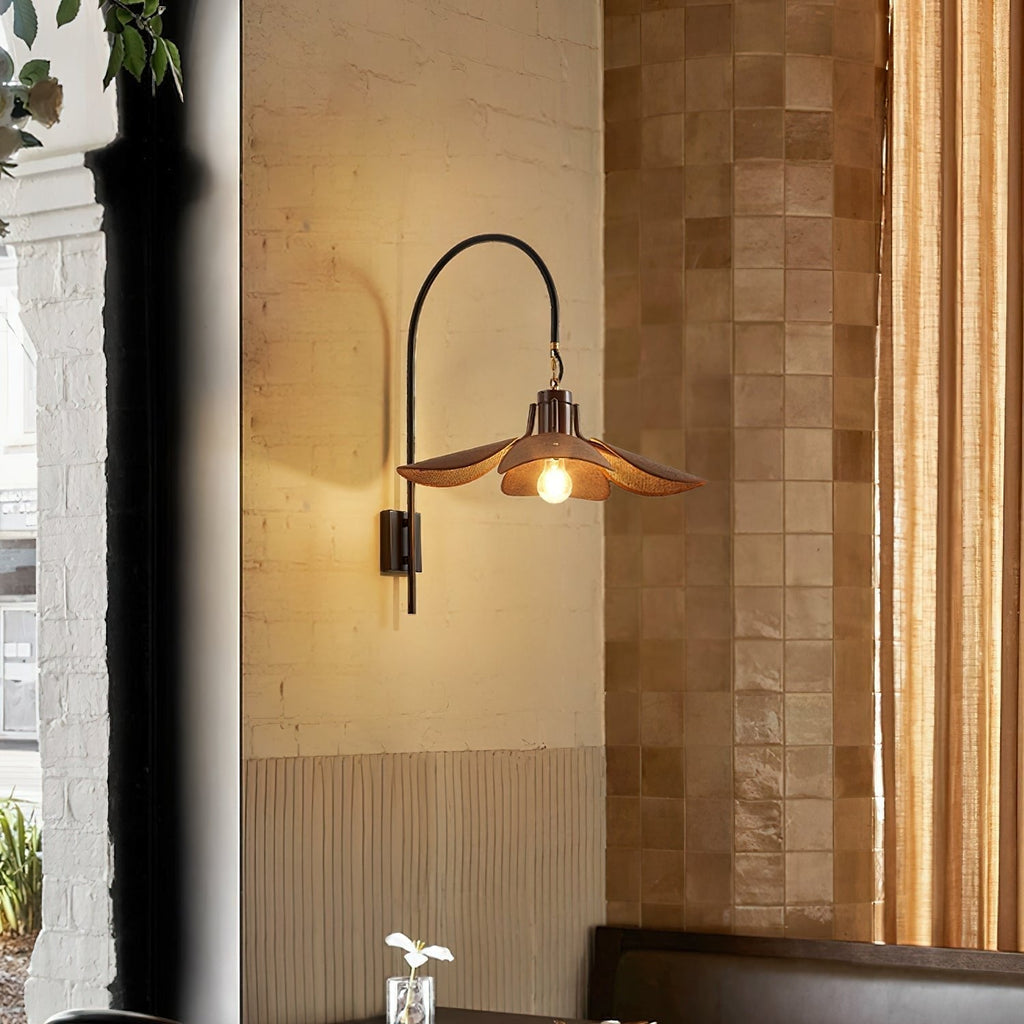 Petal Bloom | Applique Murale Élégante En Forme De Pétales | Valuna