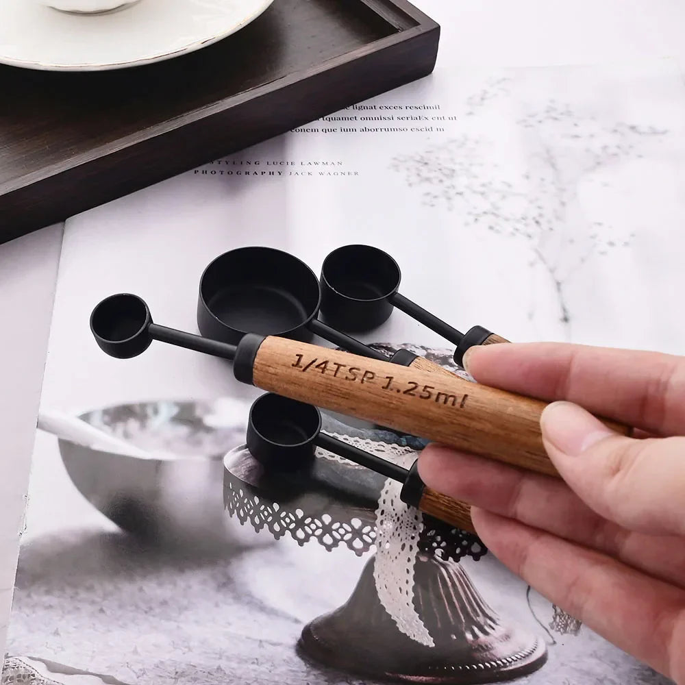 LyraSet | Ensemble De Tasses Et Cuillères Élégantes Pour Un Service Raffiné | Valuna