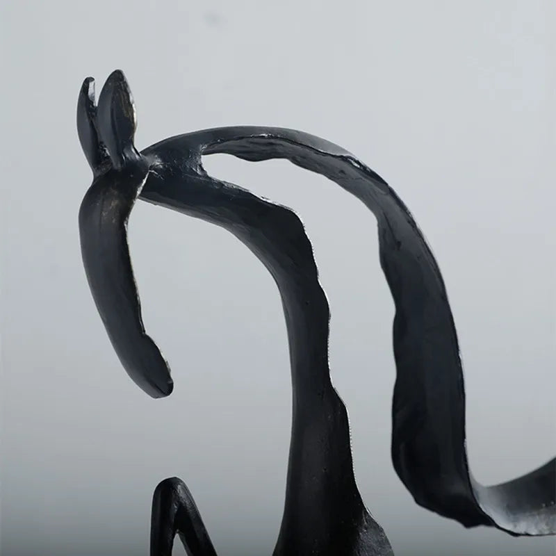 MetalHorseArt | Sculpture de Cheval en Métal Abstrait – Pièce Artistique Moderne | Valuna