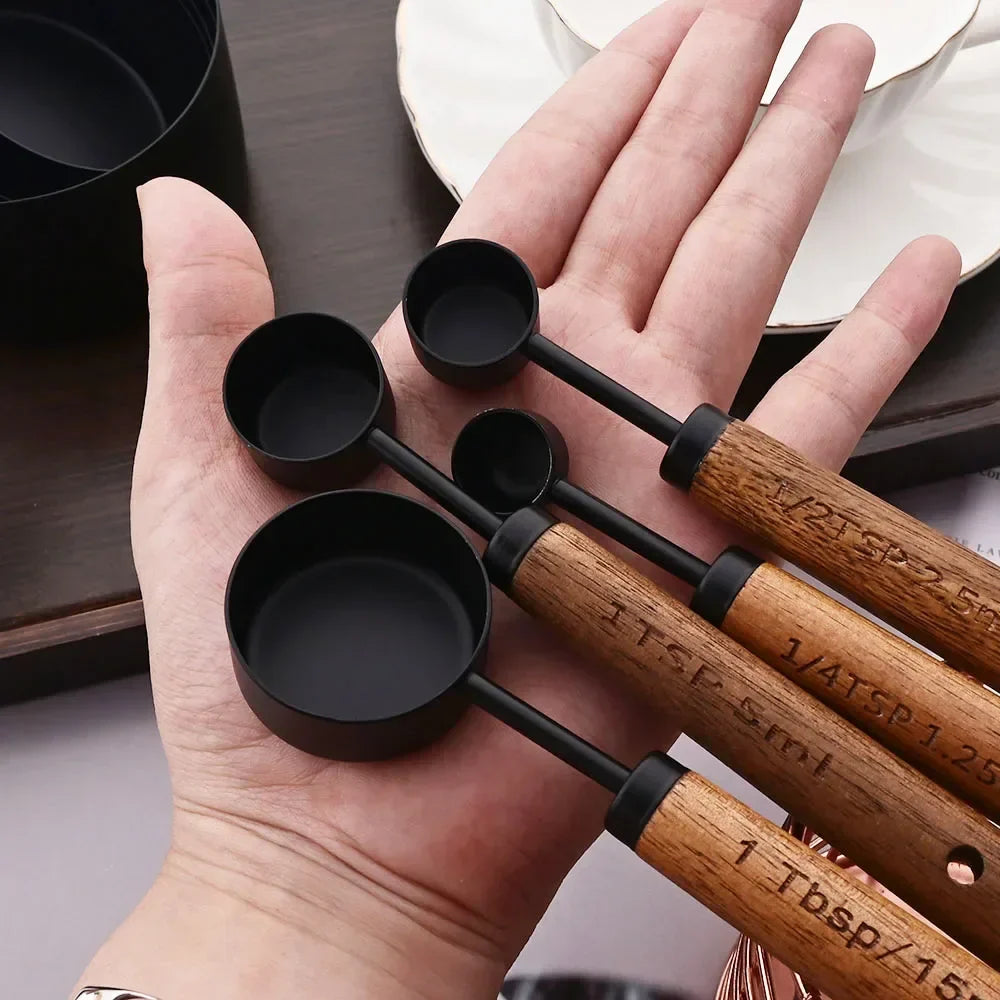 LyraSet | Ensemble De Tasses Et Cuillères Élégantes Pour Un Service Raffiné | Valuna