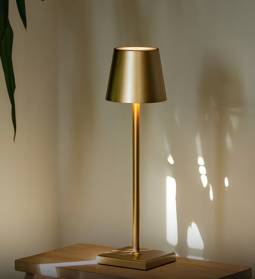 TouchLamp | Lampe de Table Tactile Rechargeable – Éclairage Intérieur et Bureau | Valuna
