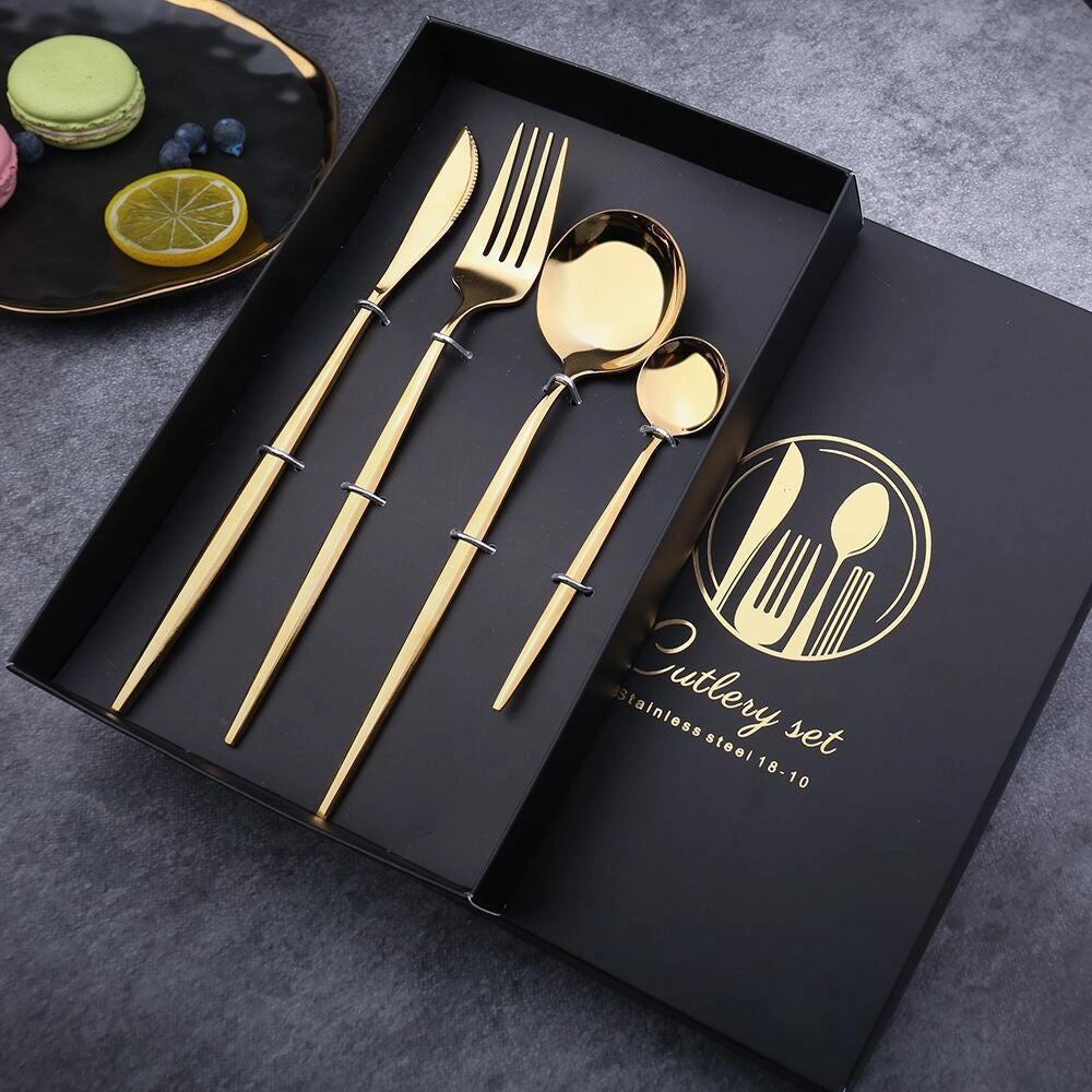 GoldStyle | Ensemble De Couverts Moderne Pour Les Amateurs De Style Et De Cuisine Élégante | Valuna