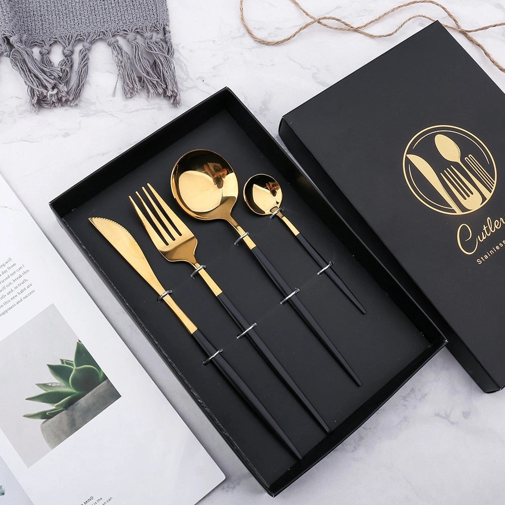 GoldStyle | Ensemble De Couverts Moderne Pour Les Amateurs De Style Et De Cuisine Élégante | Valuna