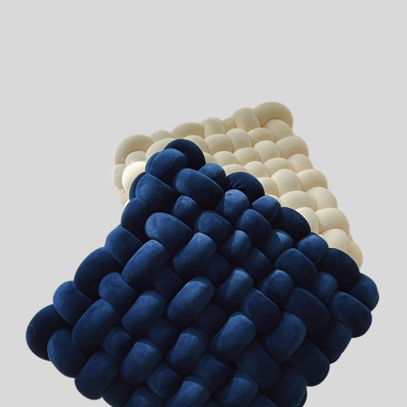 KnotHaven | Coussin En Nœud En Peluche Douce – Décoration Confortable Pour Canapé Et Lit | Valuna