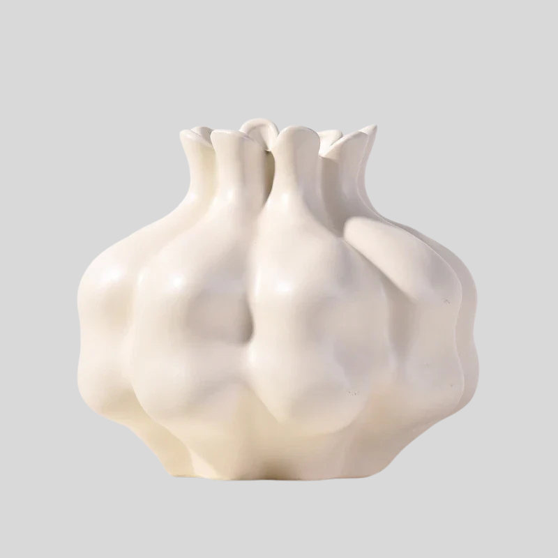 PomeSculpt | Vase En Céramique Blanche Élégant – Forme De Grenade Sculpturale | Valuna