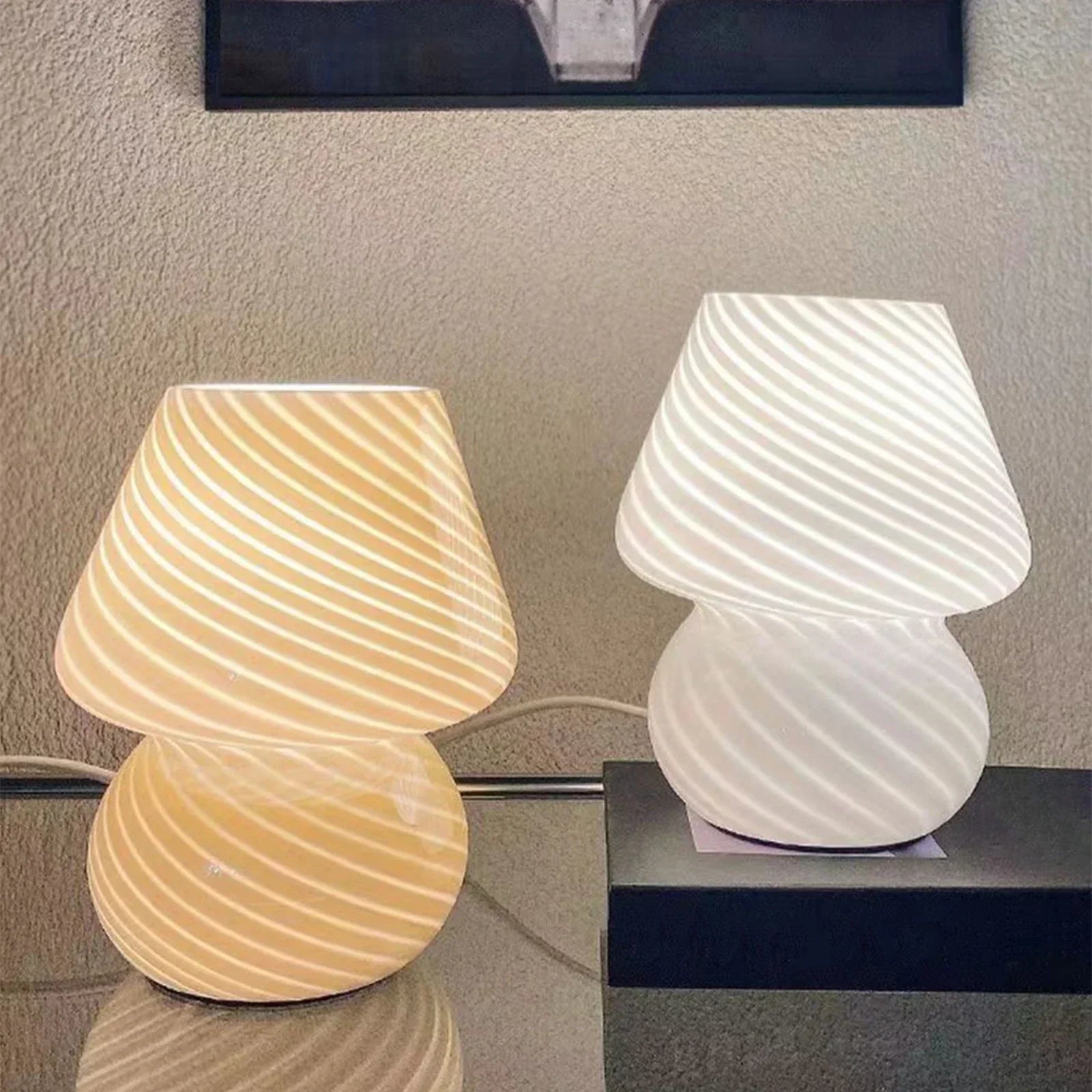 ZenMush | Lampe en Verre Rayé Minimaliste – Style Moderne & Lumière Douce | Valuna