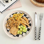 RetroChef | Couverts En Acier Inoxydable Élégants Avec Motif Damier Pour Table Moderne | Valuna