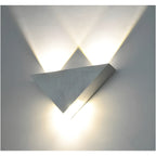Lumière – Applique Murale Triangulaire Moderne Led | Éclairage Contemporain Pour La Maison | Valuna