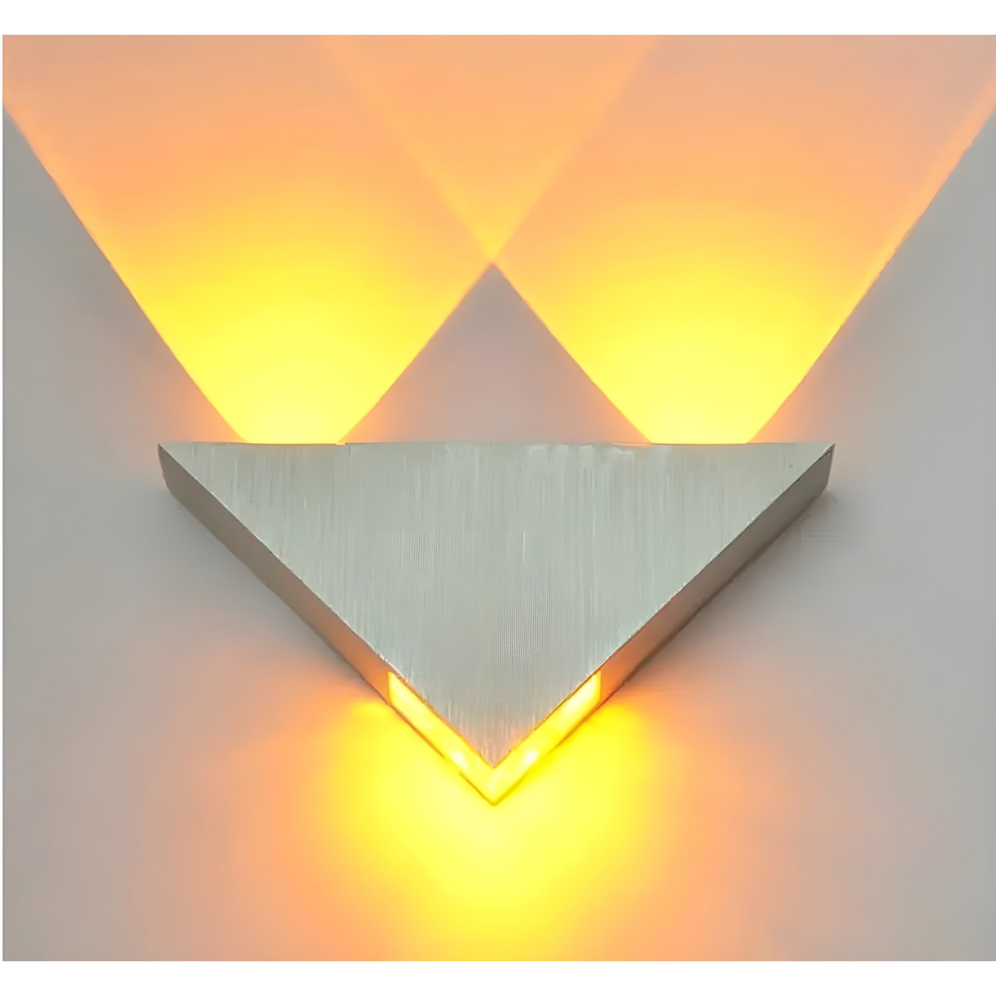 Lumière – Applique Murale Triangulaire Moderne Led | Éclairage Contemporain Pour La Maison | Valuna