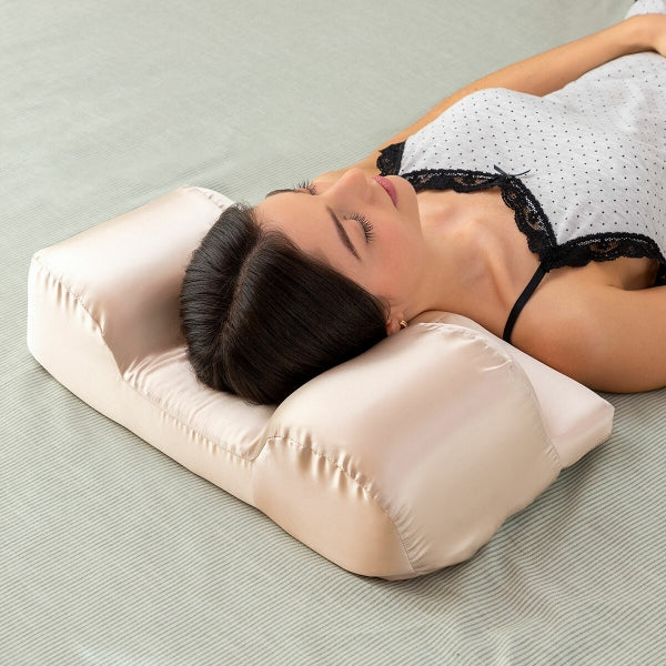 CerviSilk | Oreiller Cervical Anti-Rides Avec Housse En Satin Et Réduction Des Ronflements – Livraison Offerte | Valuna